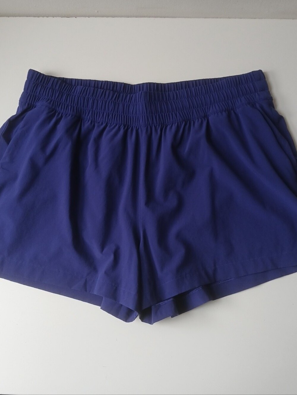 Athleta Weekender Run Shorts Blue Women's Medium